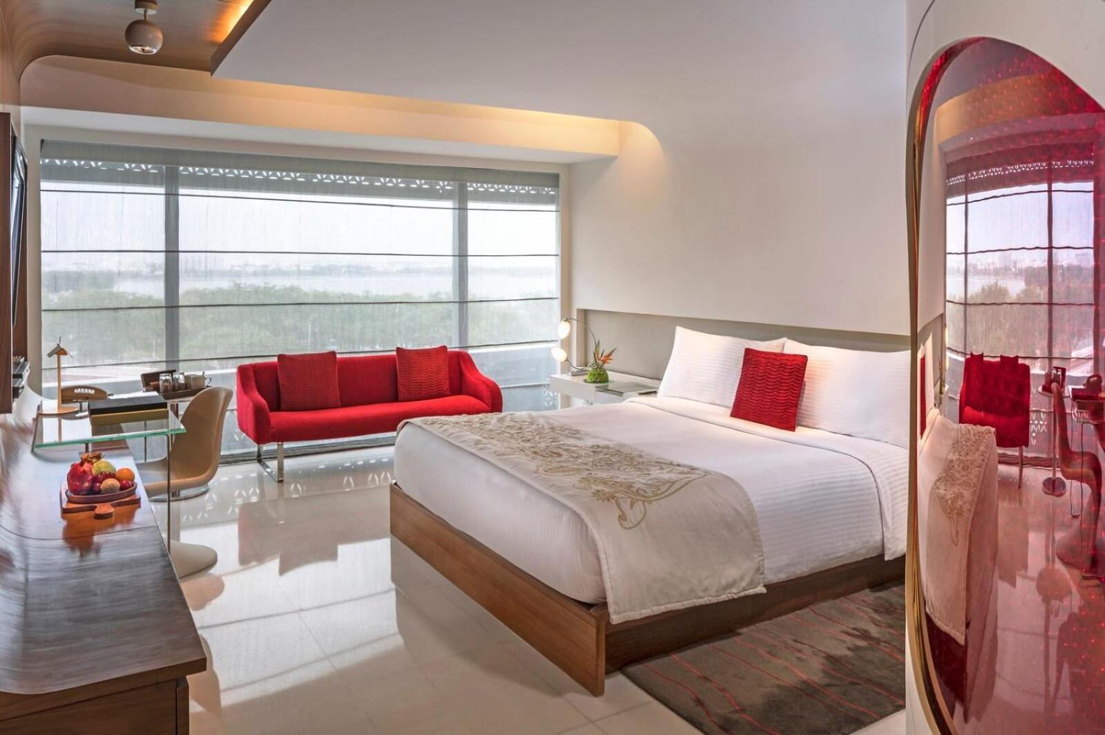The Bellwood Suites Near Igi Airport Neu-Delhi Exterior foto
